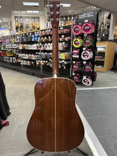 2006 Martin Guitars - D-28 2